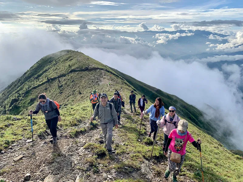 trek-ta-chi-nhu.jpg