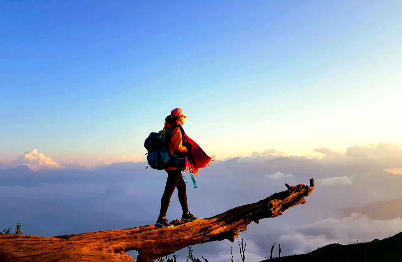 trekking .webp